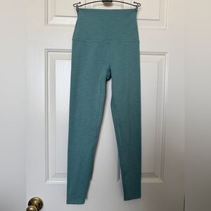 Beyond Yoga Blue Legging. XS